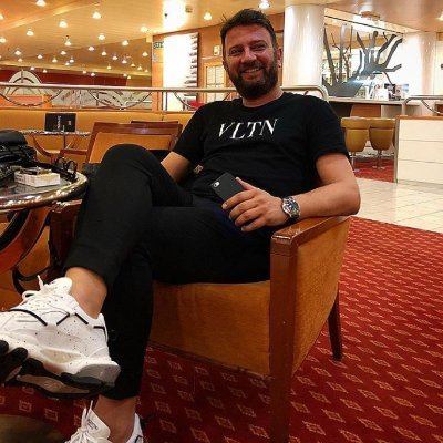 julesverdier4's profile picture. Cadre automobile, Impôt export amoureux de la nature du cinéma loyal sincère et sociable aime écouter la musique