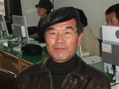 ksh4910's profile picture. 산까치 오디농장을 경영하는 신참네기 농부람니다
사람이먹어서 좋은 농산물을 생산하고자 노력하고 있으니 많이 이용해 주세요