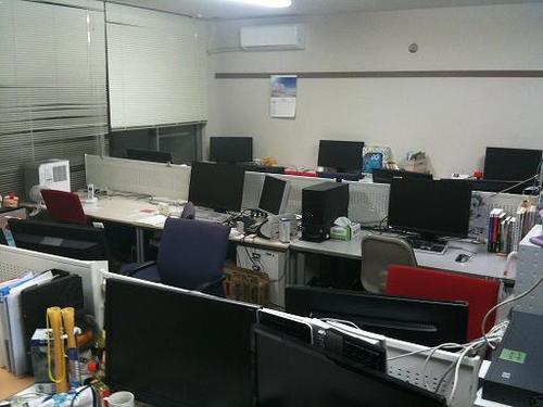 電気通信大学市川研究室の学生達が研究室の様子などについてつぶやいてます．市川研究室に興味のある方はぜひフォローしてください．市川研究室について学生に質問があれば@ilab_sroomへ！！【卒研生向け】https://t.co/6m53PKtO