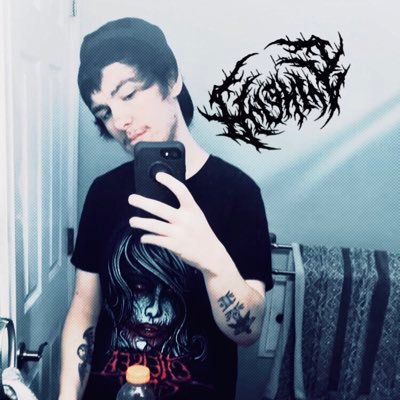 Ç.R.Û.Š.ī.F.Ÿ. ..M.Ê... Ê.M.Ø. Ë.D.G.Ÿ... ŁØRD HËRÊ Anime . Tâttøøêd 💀 #Bisexual #Wiccan . Sworn in . Fan 🖤
