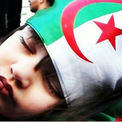 ربما لا تعطينا الحياة كل ما نريد ..
لكن القناعة تعطينا كل الحياة.