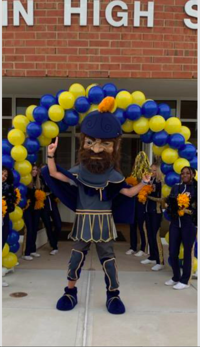 FHSWarriorNews's profile picture. Home of the Franklin Warrior Newspaper. Newspaper Club meets Tuesdays in room C305! All are welcome!