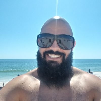 U.S. Army Combat Veteran, Straight Edge, Fitness Dude, Gamer, Straight-up Nerd!