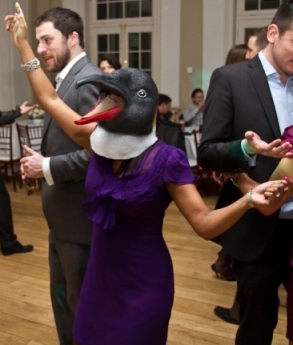 leedargh's profile picture. From 👧 Sydney to London 💃🍸and then back to Sydney 👨‍👩‍👧‍👦🍷