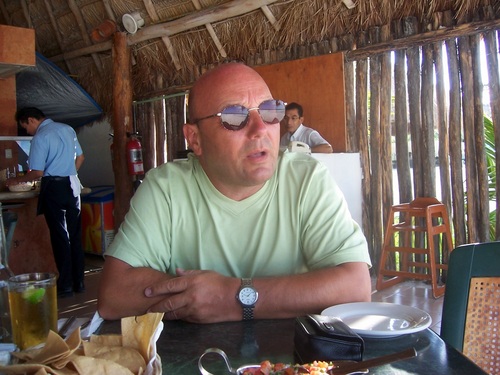 Ronniepjames's profile picture. 