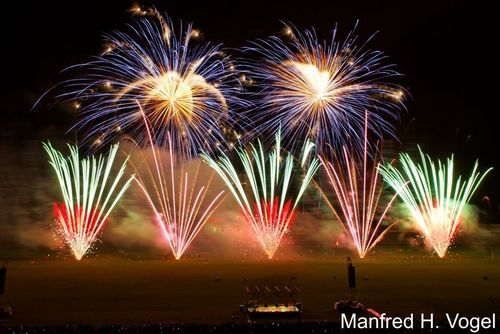 Feuerwerke der Spitzenklasse im Wettbewerb!Jedes Jahr (erstes Septemberwochenende) treffen sich auf dem Maifeld/Olympiastadion die besten Pyrotechniker der Welt
