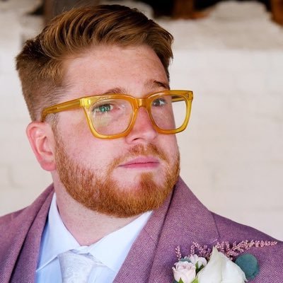 Dedicated developer, specialised in front-end technologies. @ginger_stag • @shopify