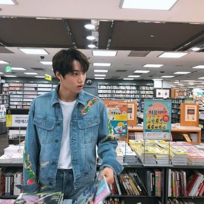 AnaWng1's profile picture. 