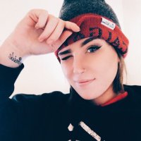 Caitlin (@icansim) 's Twitter Profile