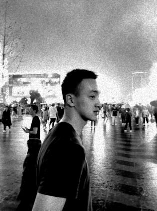 C84AXPEeSzr90ua's profile picture. 