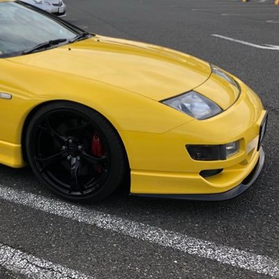 メタルとhideと怪談が好きなギター弾き。シナモン男子でゆかり王国民🏰Z32最終型versionRとE12NISMO(e-POWER)に乗ってます。メロプリ14年目/ポメラニアン推し/X/ドエル/ABC(邪)/LUNA SEA/HOLLOWGRAM/山里亮太さん