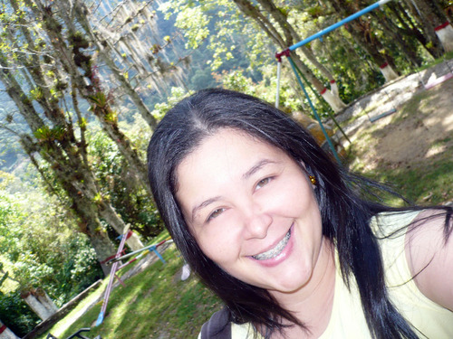 carojmj's profile picture. 