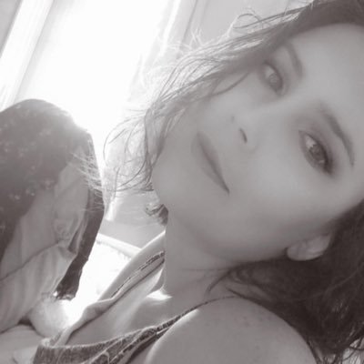 Looliz_'s profile picture. 