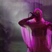 iris (@iris_caltwait) 's Twitter Profile