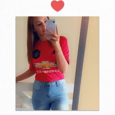 Born in Belfast, shaped in Manchester💗
MUFC 💖