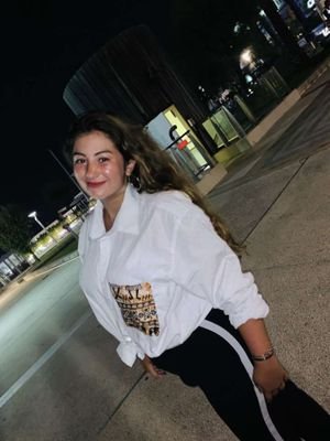 Insta : Lara._142