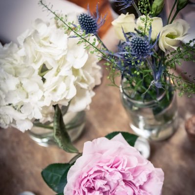 TheFlowerCompa2's profile picture. We are The Flower Company Of Irthlingborough 🐝 supplying bespoke floristry, quirky gifts, balloon artistry and so much more🐝