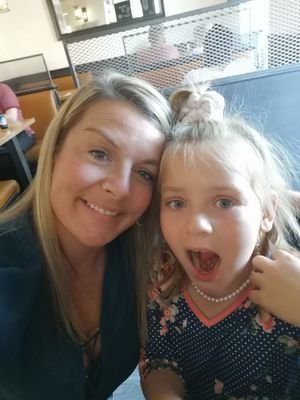 holyokewalsh's profile picture. mother, wife, teacher, science and sport lover