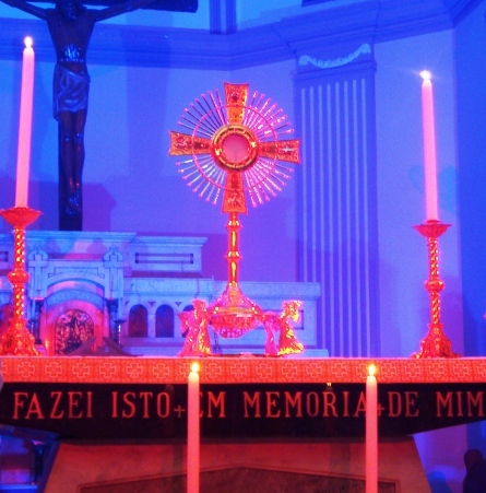 Adoração ao Santissimo Sacramento na Paróquia São José - Campo Grande/MS toda terça-feira às 19h (horário Brasilia) com transmissão AO VIVO.
