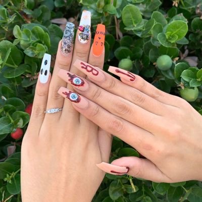 Nail Artist 💅🏼 Instagram @genevas_nails ✨ for bookings dm 📩