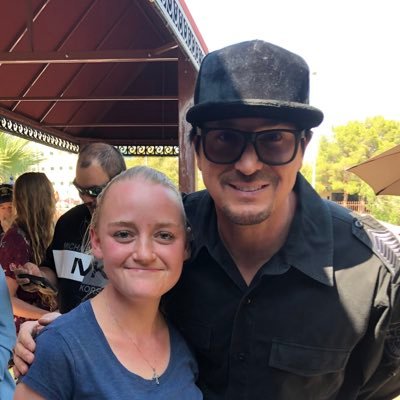 FAN ACCOUNT for the ghost adventures crew and my name is Allison met Zak October 9 2019