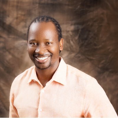 Mmmatlou_Kalaba's profile picture. Economist, commentator, South Africa & African.