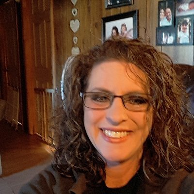 JenMiller335's profile picture. 