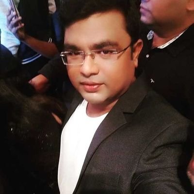 I am a Design Workaholic. Specialist in User Experience and User Interface. Exploring different tools to create the Visualization of best designs.