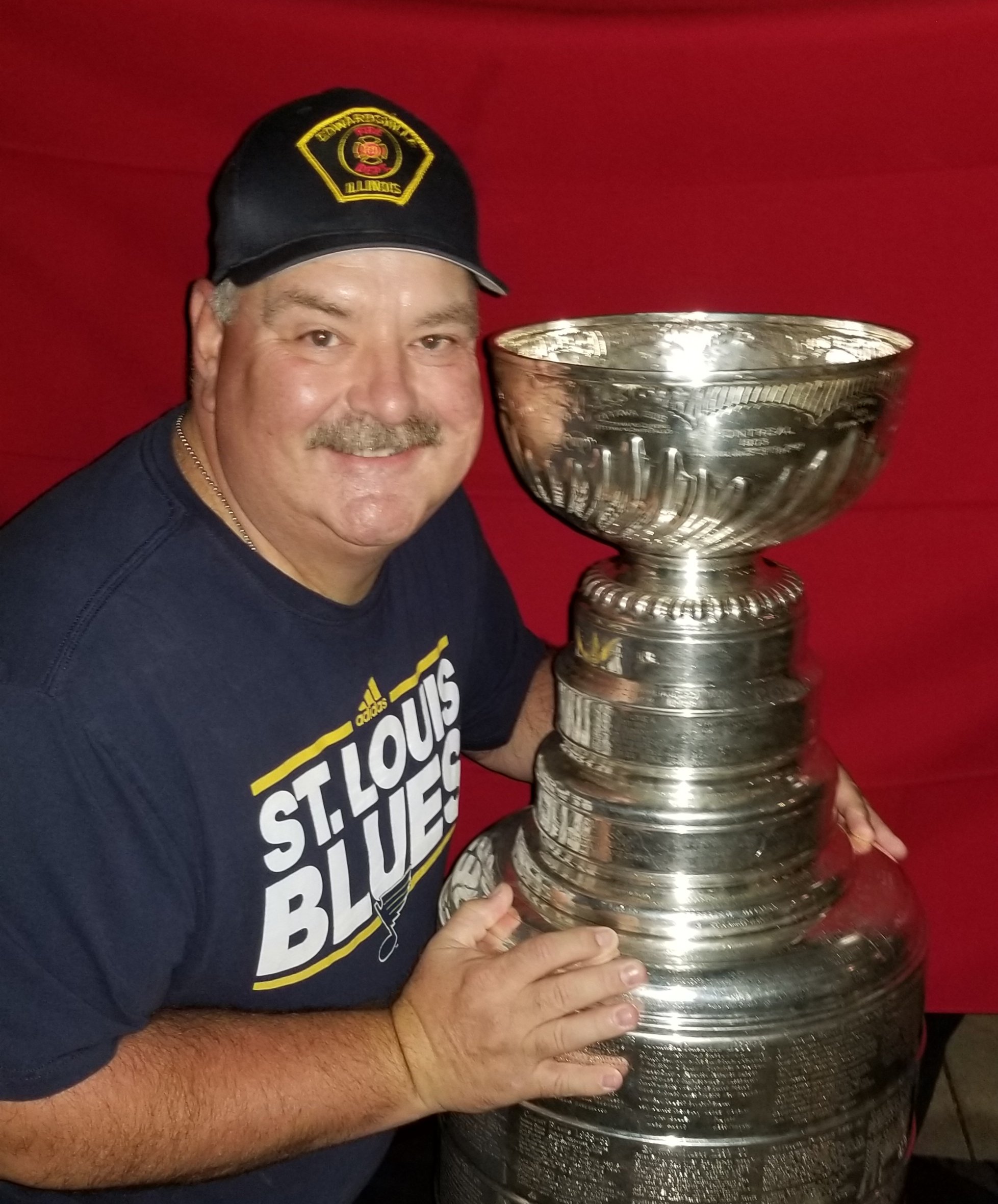 Retired fire department Lieutenant/paramedic.  CLIA ACC travel agent.  St. Louis Blues fan.