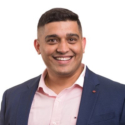 iarnoldvaz's profile picture. 