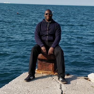 PapaDesIles's profile picture. Parisien mais aussi montréalais,
fan de longue date du PSG et amoureux de la ville de Paris,
mes tweets n'engagent que moi.