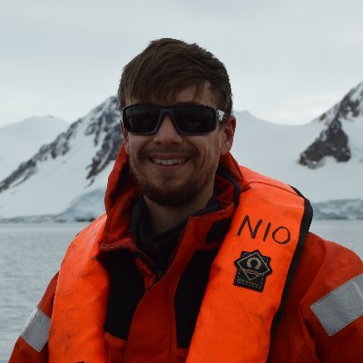 Algal physiologist on the look out for my next scientific adventure. Passionate about the photosynthesizers of the oceans.