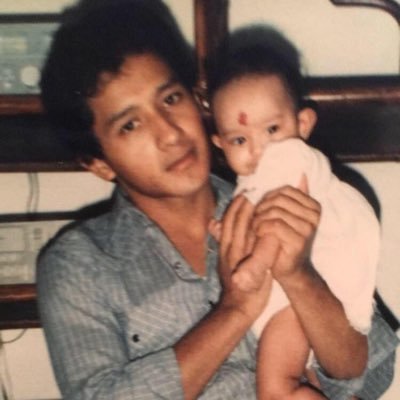 Aaaaabellaa's profile picture. Im a princess cut from marble, smoother than a storm