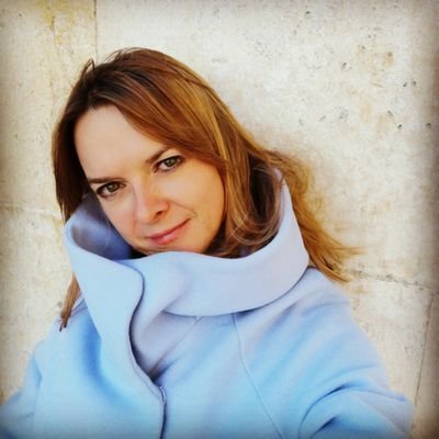 Community & Social Media Managerin bei E.ON. Ich liebe gutes Essen und noch besseren Wein. Co-founderin von @MunichLovesU. All views are my own.