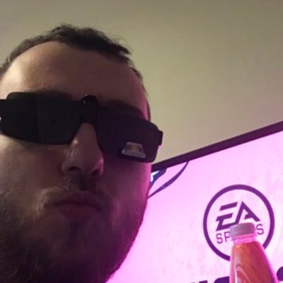 iSuperScrub's profile picture. 28 | Leeds. #LUFC #MOT #F1