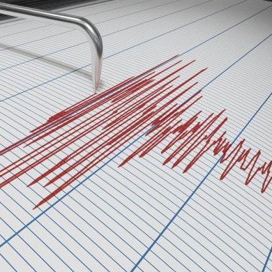 Türkiye ve yakın çevresinde gerçekleşen 3 ve üzeri, dünyada gerçekleşen 6 ve üzerinde büyüklükteki depremleri anlık olarak takip edebilirsiniz.