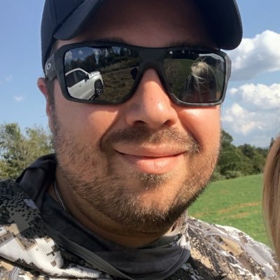 Owner of @bompspinesport, @zoppettilexie 💑, Proud father to Brinnley,MJ,Nella, Hadley 🌹. Avid Bowhunter 🦌🍁🍂🏹