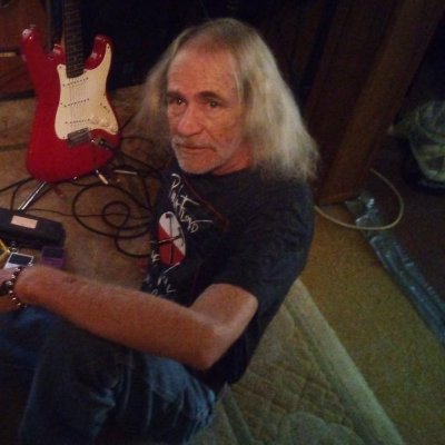 Retired musician, still rockin' though, :) 😎 https://t.co/HvFnrS2f1w https://t.co/R5afRQ2uGM?amp=1