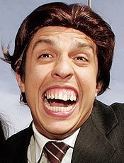 Personagem Silvio Santos, interpretado por @oceara