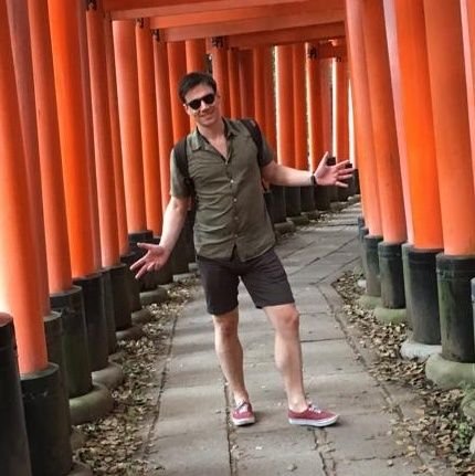 Antimicrobial consultant pharmacist and sports enthusiast.
(MPharm, MSc, MBA)
Irish man abroad (London)