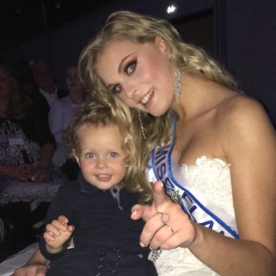 Valou_J's profile picture. 