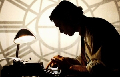 escritorg's profile picture. Apenas um jovem escritor que durante as madrugadas está autorando.