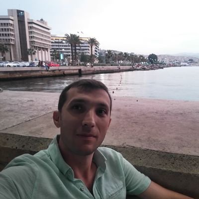 Ben ezelden beridir hür yaşadım, hür yaşarım!...
Vatanperver, Müslüman, Oğuz boylu bir Anadolu Türkü