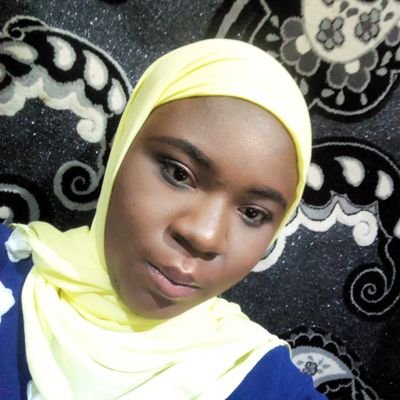 Veterinary medical student
|| Lifestyle modest blogger🌸