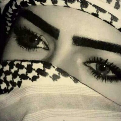 eMOmy5IhzCYGswk's profile picture. لا شيء أجمل من ابتسامة تكافح الضهور ما بين الدموع ❤️❤️❤️