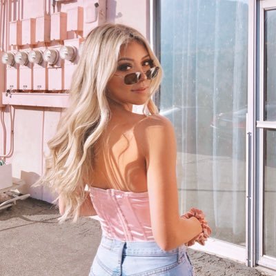 gabirochin14's profile picture. here are a collection of my ADD thoughts