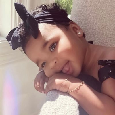 MariaVict16's profile picture. If you fall seven times, get up eight.👊🏽✨🖤
