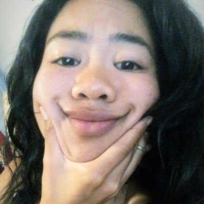 phrankieoshin's profile picture. she/her 👑 heiress of the kopiko empire