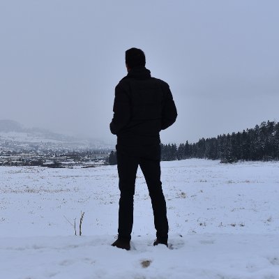 arminrashidi's profile picture. Composites Engineer | Photographer