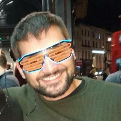 Ni si ni no ni todo lo contrario.
Product developer at @paired_eng